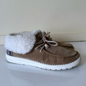 Hey Dude Britt Corduroy Booties